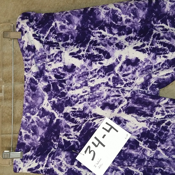 I Believe Velvety Leggings, size 2 XL - Picture 2 of 4